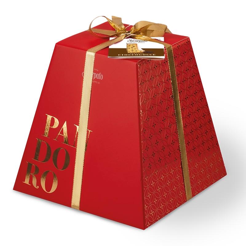 Pandoro with Chocolate chips